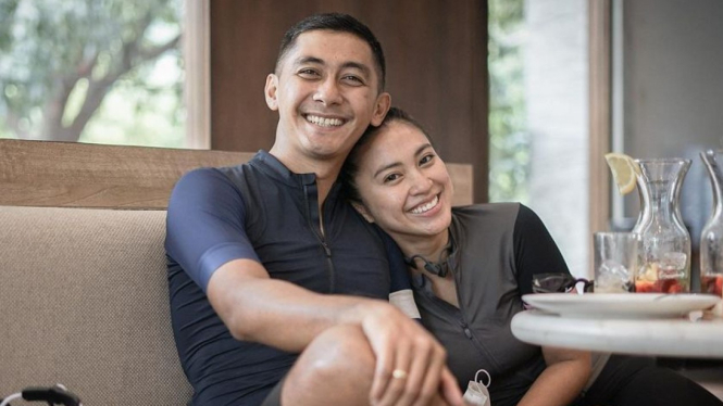 Kenang Mirdad & Tyna Kanna