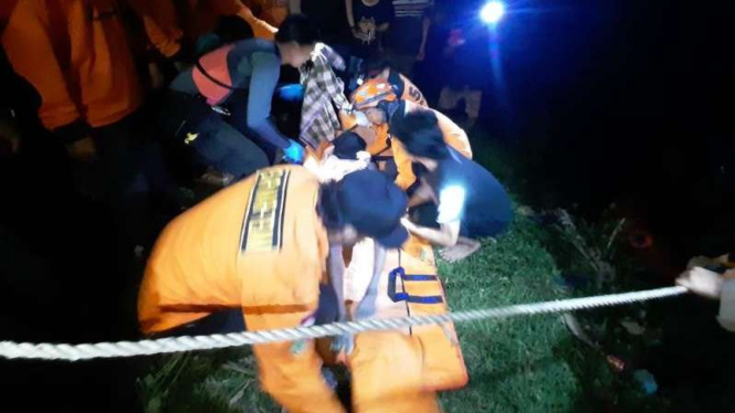 Korban yang terjatuh di sungai Maros ditemukan meninggal dunia.