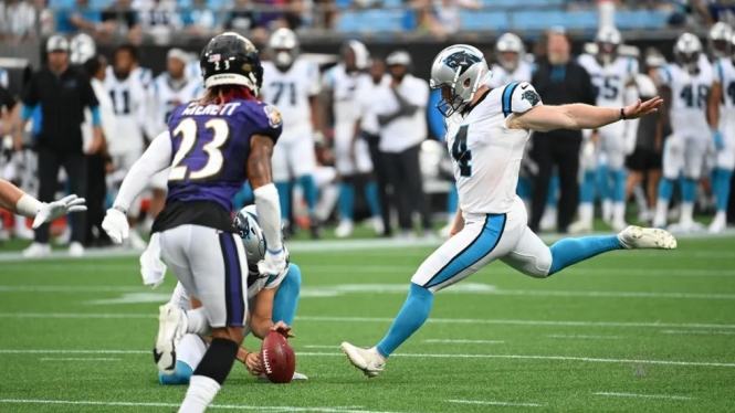 Duel NFL Carolina Panthers Vs Pittsburgh Steelers