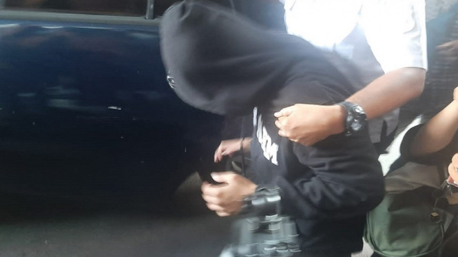 Coki Pardede saat diamankan Satuan Narkoba Polres Metro Tangerang