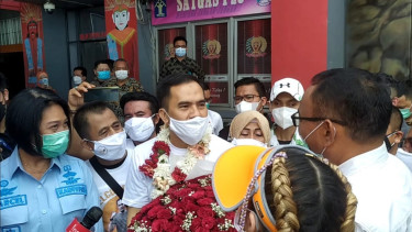 Saipul Jamil saat bebas dari penjara.