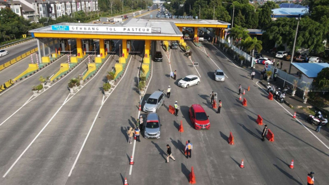Gerbang Tol Pasteur, Bandung, Jabar.