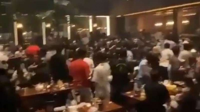 Pembubaran kerumunan Holywings Kemang