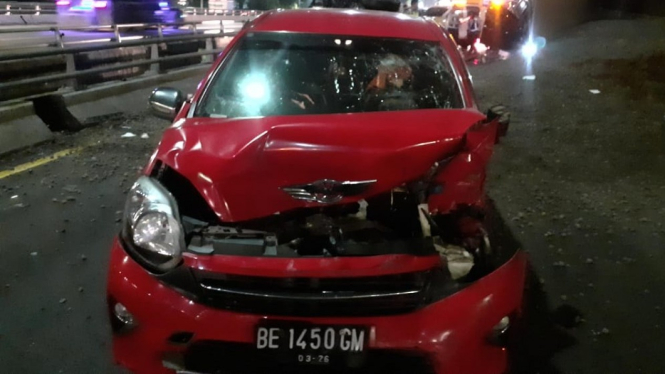 Kecelakaan di Jalur Tol Semanggi arah Cawang  KM 05.800. 
