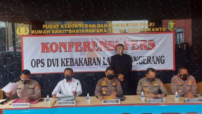 Jumpa pers kasus kebakaran Lapas Tangerang di RS Polri Kramat Jati, Jakarta.
