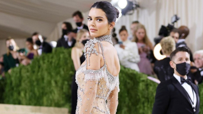 Kendall Jenner di Met Gala 2021.