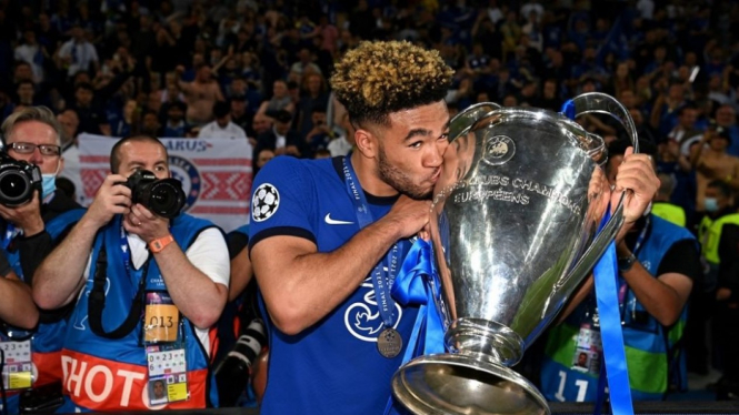 Bek Chelsea dan Timnas Inggris, Reece James
