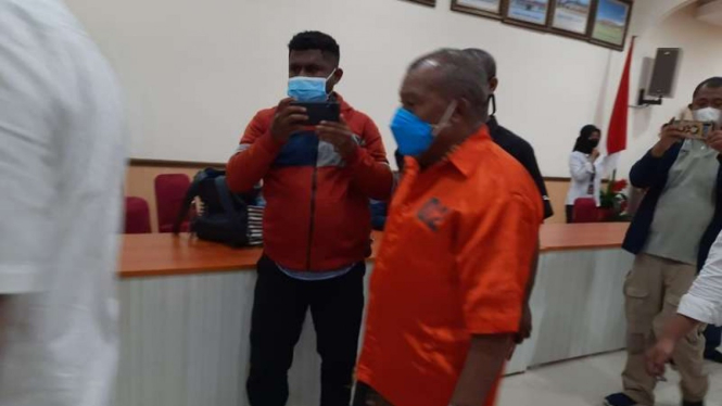 Mantan Bupati Mambramo Raya, Dorinus Dasinapa jadi tersangka kasus dana COVID-19