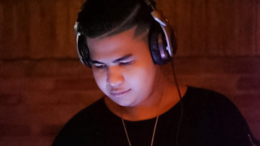 DJ Shandy