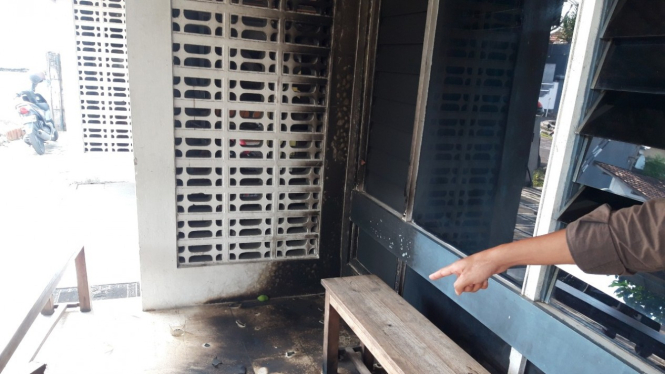 Kantor LBH Yogyakarta yang dilempar bom molotov