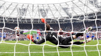 5 Kiper Premier League Melakukan Penyelamatan Terbanyak Dalam Satu Pertandingan