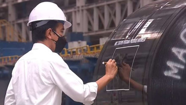 Presiden Jokowi resmikan pabrik baja Krakatau Steel.