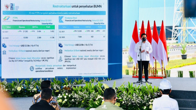 Menteri BUMN Erick Thohir paparkan kinerja Krakatau Steel dan PTPN di hadapan Presiden.
