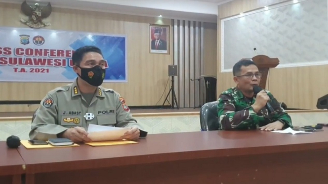 Kabid Humas Polda Sumut Kombes Pol Jules Abraham Abast bersama Kapendam Merdeka