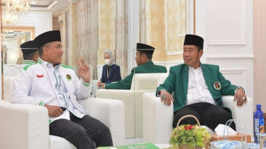 Sekjen PPP Arwani Thomafi bersama Abraham Lunggana atau Haji Lulung