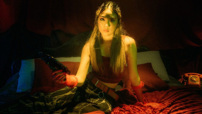 Putri Bimbim Slank, Mezzaluna.