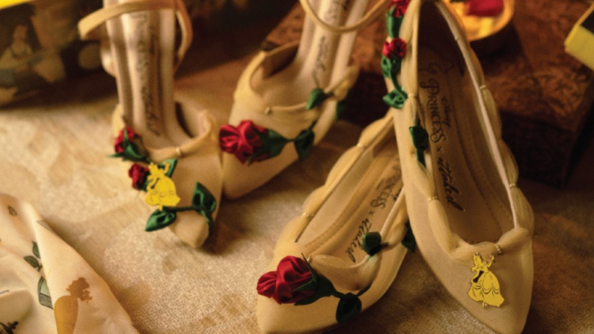 Sepatu hasil kolaborasi Disney dan Ittaherl.