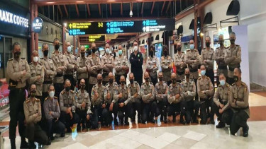 Polri berangkatkan 100 resimen vaksinator COVID-19 ke PON XX Papua