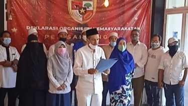 Deklarasi Perisai Bangsa oleh mantan pengurus FPI di Surabaya.