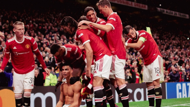 Pemain Manchester United merayakan gol Cristiano Ronaldo