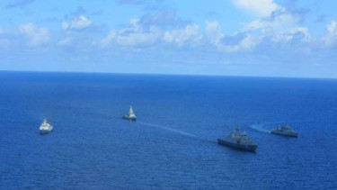 VIVA Militer: Kapal-kapal perang TNI Angkatan Laut di Laut Natuna