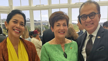 Tantowi Yahya dan Dame Patsy Reddy