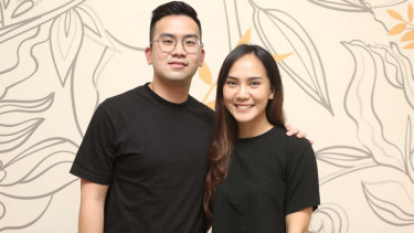 Agatha eks Cherrybelle dan calon suaminya