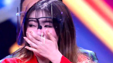 Via Vallen menangis saat momen dimarahi Dewi Perssik