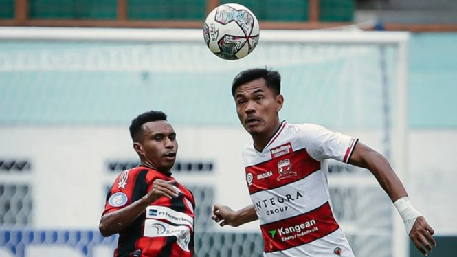 Pertandingan Madura United vs Persipura Jayapura