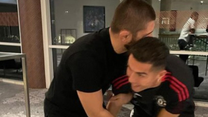Khabib Nurmagomedov dan Cristiano Ronaldo