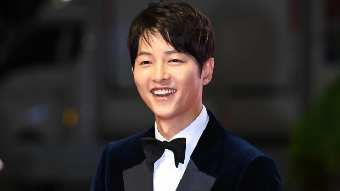 Song Joong Ki.