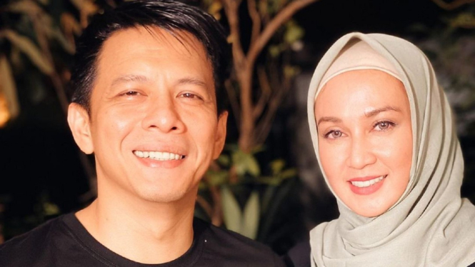 Ariel NOAH dan Dina Lorenza.
