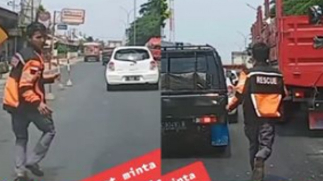 Viral Pria Bantu Ambulans Tembus Jalan Macet (Instagram/viralsekali)