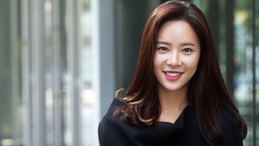 Hwang Jung Eum.