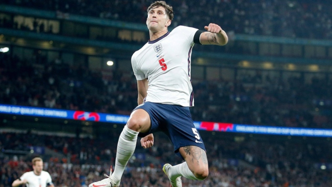 Bek Timnas Inggris, John Stones mencetak gol ke gawang Hungaria