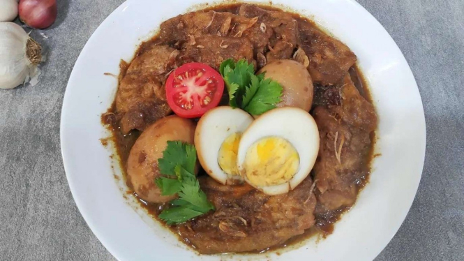 Semur tahu telur