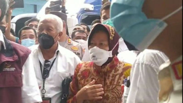 Menteri Sosial, Tri Rismaharini.