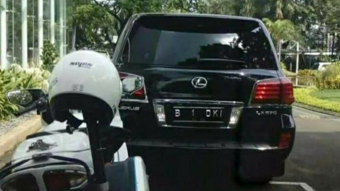 Lexus LX 570, mobil andalan Gubernur Anies Baswedan