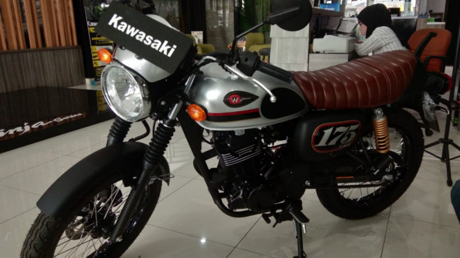 Kawasaki W175 Cafe.