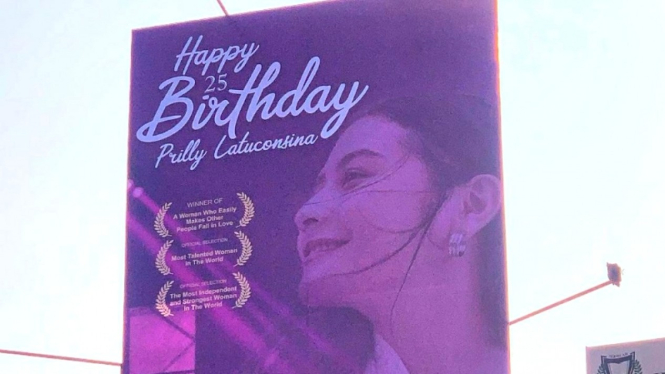 Baliho ucapan selamat ulang tahun Prilly Latuconsina