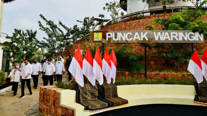 Presiden Jokowi dan Ibu Negara Iriana Joko Widodo berkunjung ke Labuan Bajo.