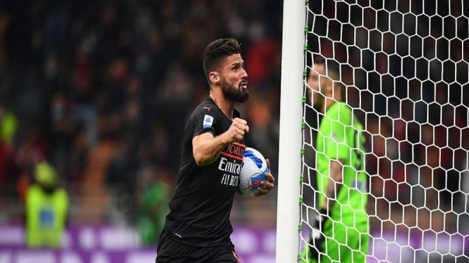 Duel antara AC Milan versus Hellas Verona