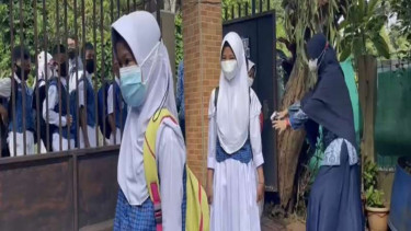 Siswa SD di Bogor melaksanakan ujicoba pembelajaran tatap muka