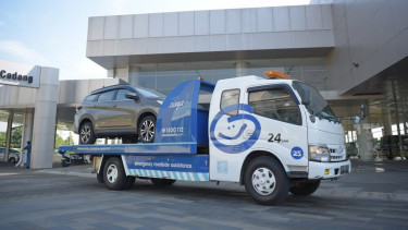 Mobil towing pelayanan saat darurat