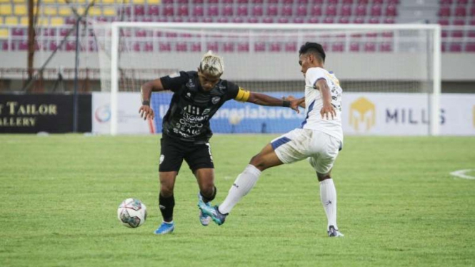 Duel PSG Pati vs PSIM Yogyakarta