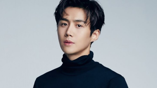 Kim Seon Ho.