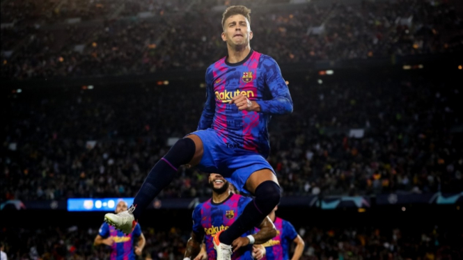 Bek Barcelona, Gerard Pique. 
