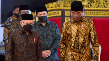 Presiden Jokowi dan Wapres Ma'ruf Amin di Hari Santri Nasional 2021