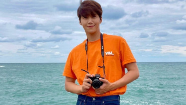 Kim Seon Ho.