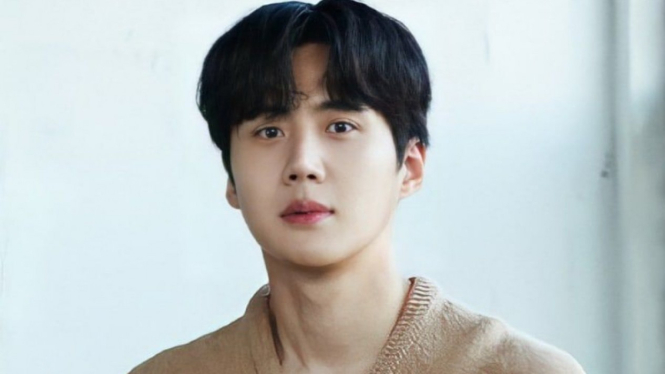 Kim Seon Ho.